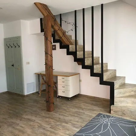 Daire Apartma Linhartov Trg *