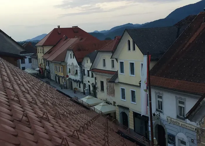 Apartma Linhartov Trg Apartment *